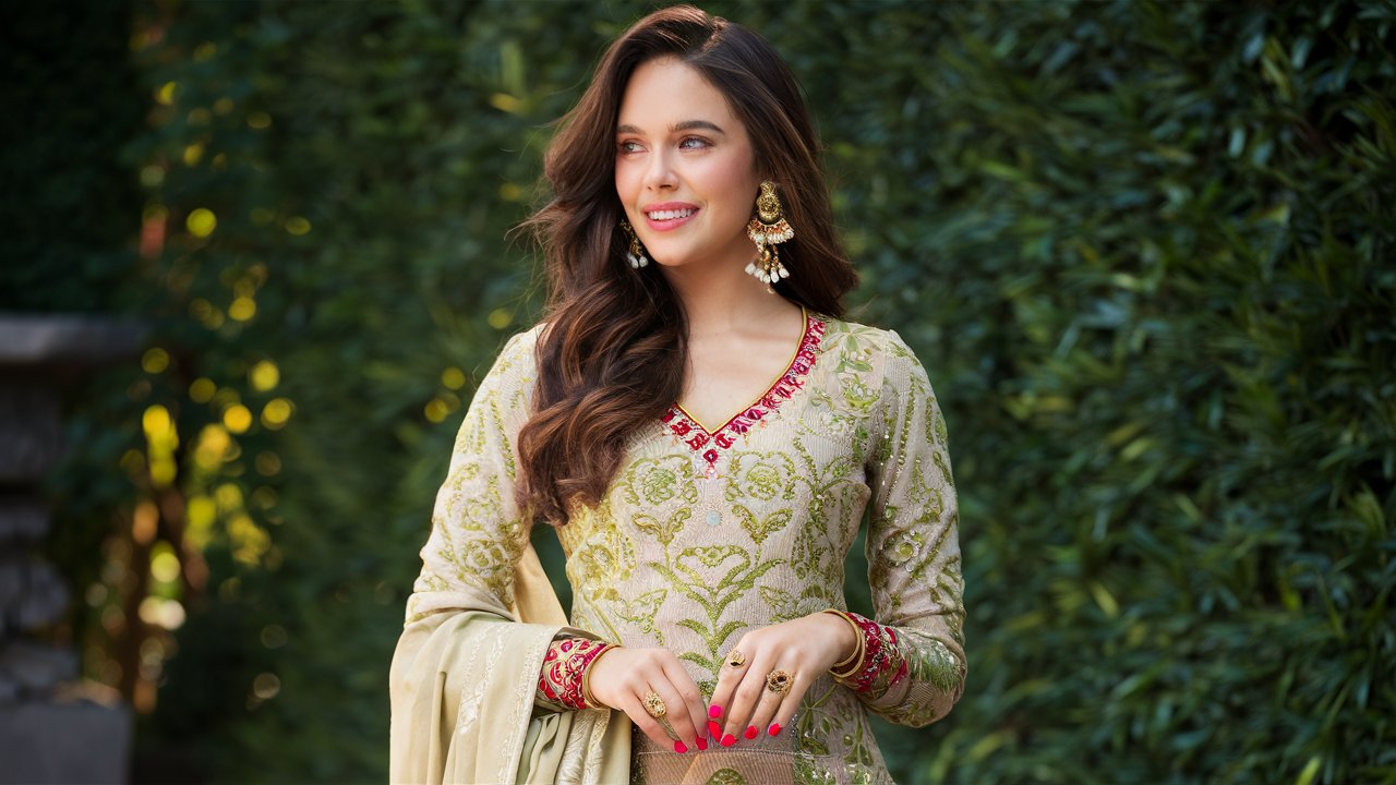 Anarkali Suit Hairstyles: The Ultimate Guide for Every Hair Type and Occasion