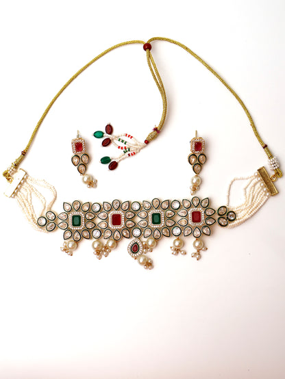 Red and Green Necklace Set Fashion Jewelry for Party Festival Wedding Occasion in Noida